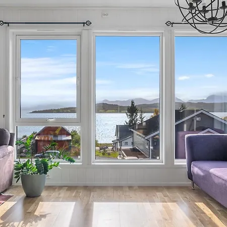 Modern 3 Bedroom With Fantastic View