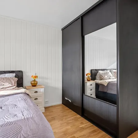 Modern 3 Bedroom With Fantastic View 빌라 *