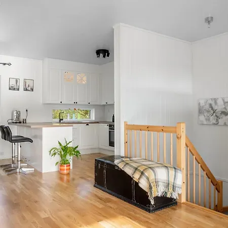Modern 3 Bedroom With Fantastic View 트롬쇠